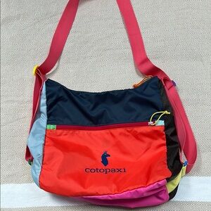 Cotopaxi convertible Taal Del dia bag